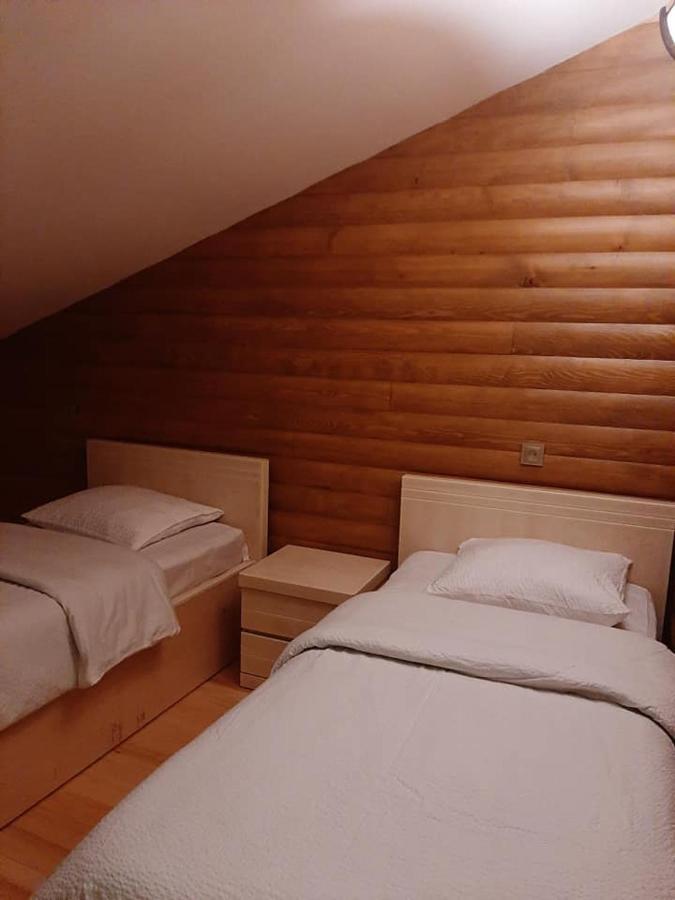 Sanli Hotel Mestia Ngoại thất bức ảnh