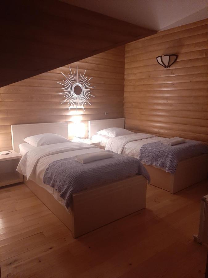 Sanli Hotel Mestia Ngoại thất bức ảnh