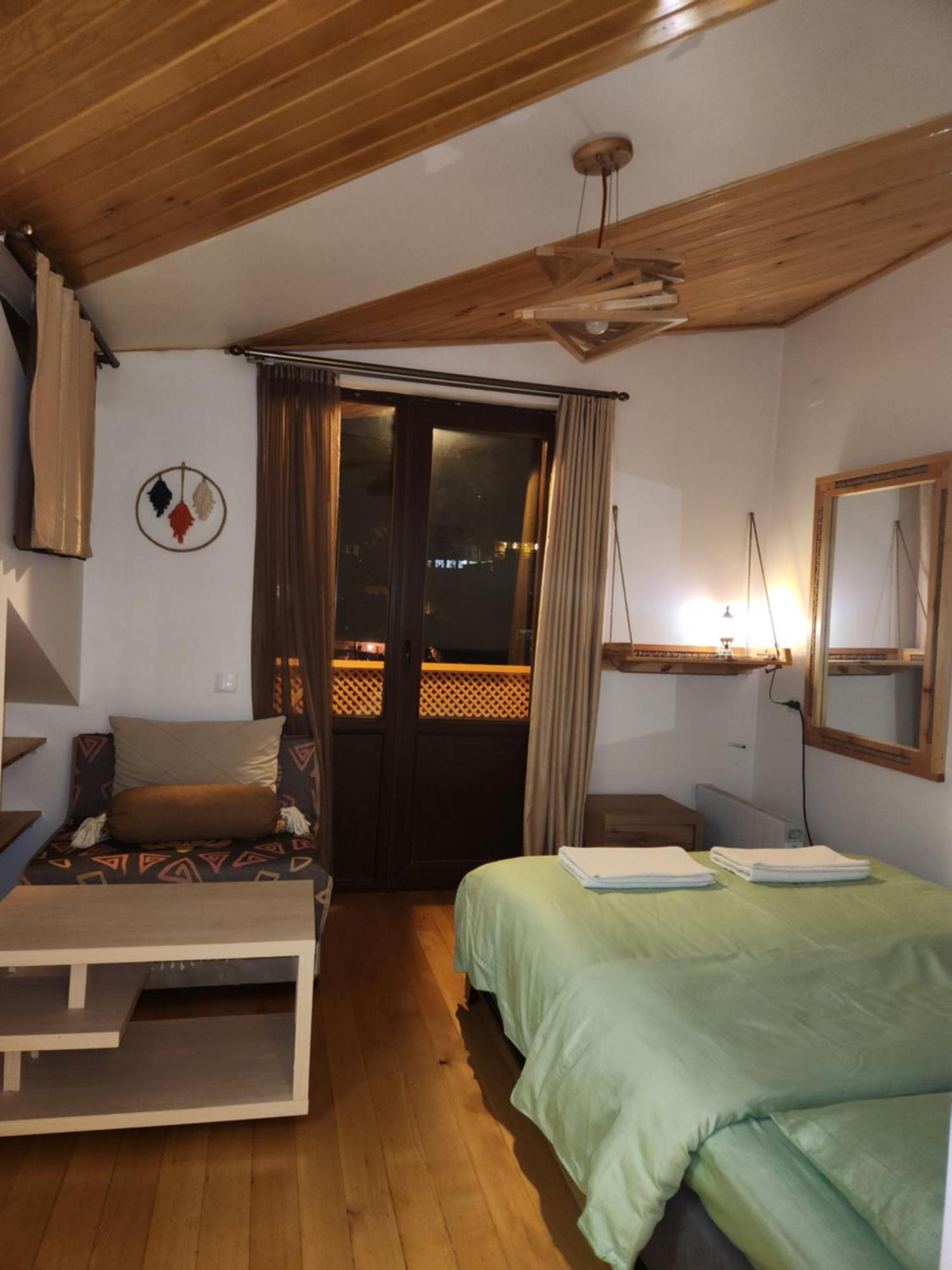 Sanli Hotel Mestia Ngoại thất bức ảnh